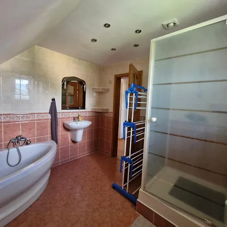 Pod Velkou Racou Apartment *