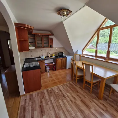 Pod Velkou Racou Apartment *