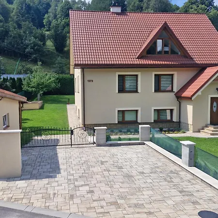 Pod Velkou Racou Apartment Oscadnica